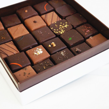 Coffret 50 chocolats fins, ganache & pralinés